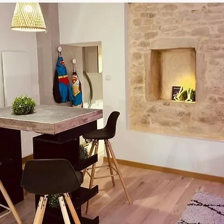 Triplex 4 Lits Simples * Belleville (Meurthe-et-Moselle)